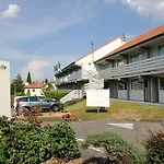 Hotell Campanile Nature - Ferrand Le Brezet