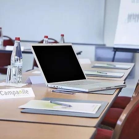 Campanile NATURE - Clermont Ferrand Le Brezet 3*