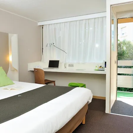 Campanile Ferrand - Le Brezet Hotel 3*