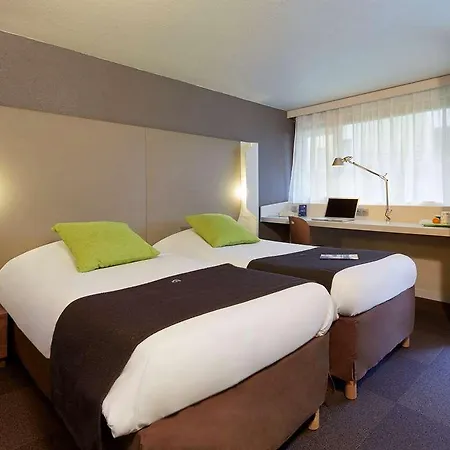 Campanile Ferrand - Le Brezet Hotel