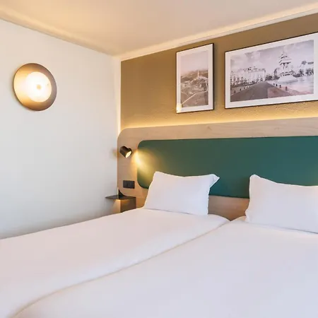 Campanile Nature - Ferrand Le Brezet Отель 3*