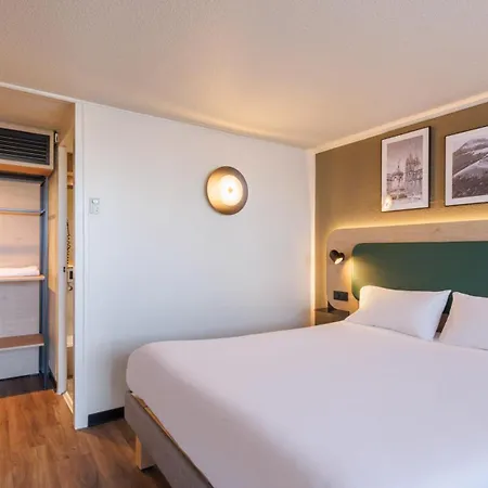 Hotel Campanile Nature - Ferrand Le Brezet Clermont-Ferrand