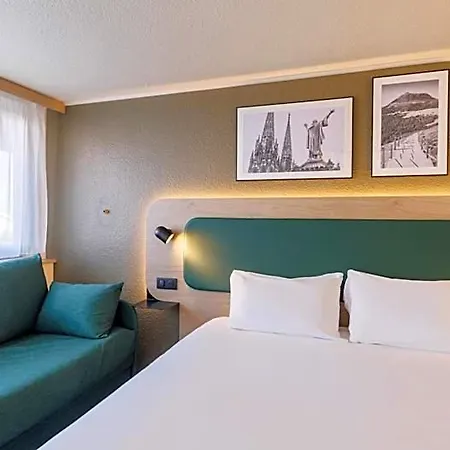 Campanile Nature - Ferrand Le Brezet Hotel 3*