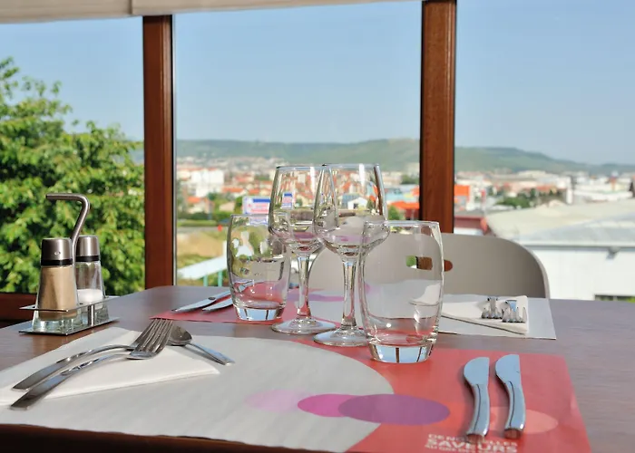 Campanile Nature - Ferrand Le Brezet Clermont-Ferrand