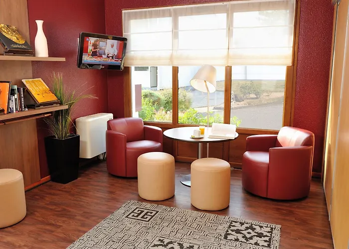 Hotell Campanile Nature - Ferrand Le Brezet