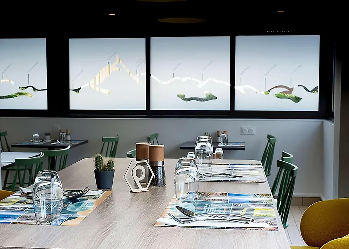 Campanile Nature - Ferrand Le Brezet Отель 3*