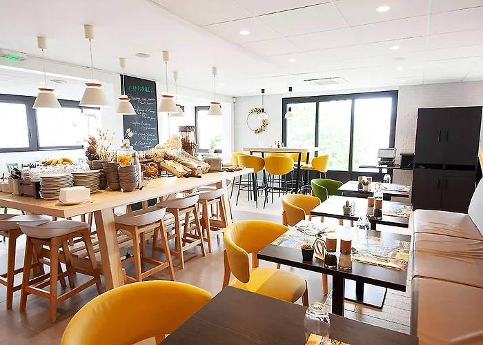 Campanile Nature - Ferrand Le Brezet 3*