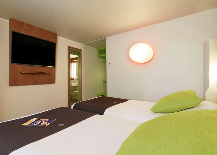 Campanile Nature - Ferrand Le Brezet Hotel 3*