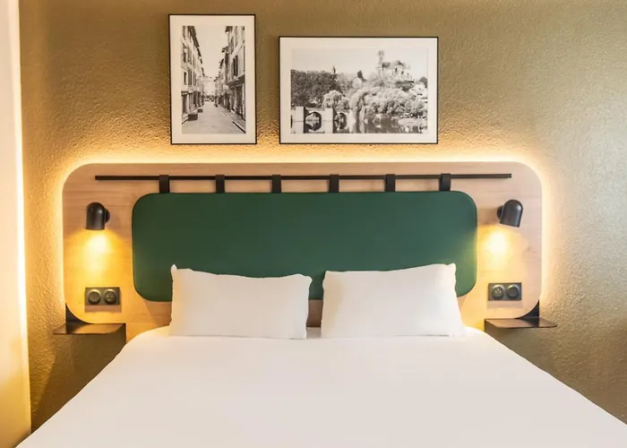 Campanile Nature - Ferrand Le Brezet 3*